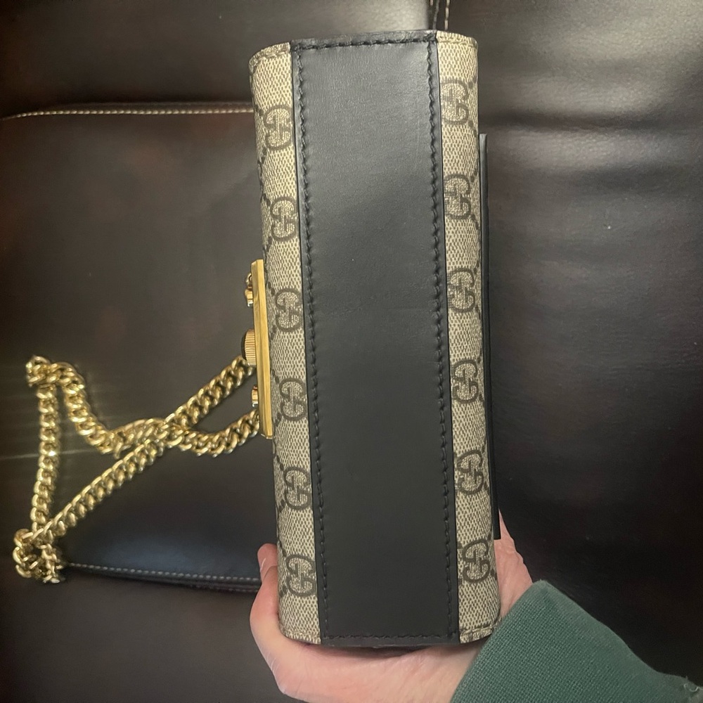 Gucci Padlock Black and Gold Crossbody Bag - Picture 5 of 9